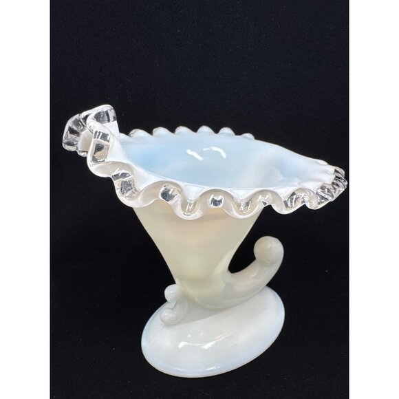 Vtg Fenton Silver Crest Milk Glass Cornucopia Ruffled Candle Holder 6.5'' Tall - Picture 5 of 8
